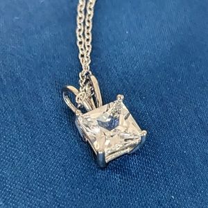 White Sapphire Pendent Necklace